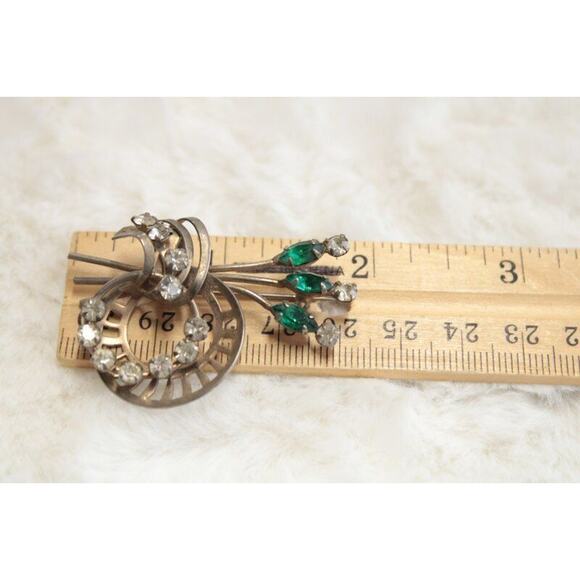 Art Deco Style Silver Tone Brooch Green Clear Rhinestones 1960s MCM Wreath - Picture 6 of 7